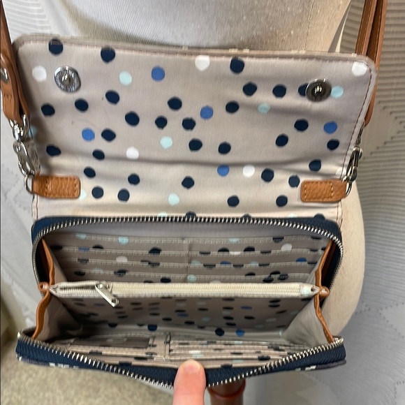 Thirty-One Blue and White Geometric Crossbody Bag - Picture 4 of 10